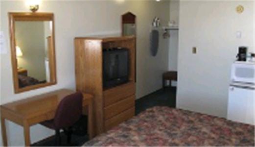 Hilltop Motor Inn Elk Point Экстерьер фото